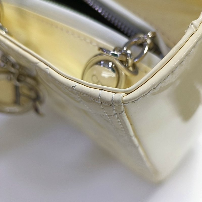 DIOR Lady Dior 大號米色漆皮藤格紋絎縫戴妃七格單肩包手提包銀色五金可拆卸肩帶-20