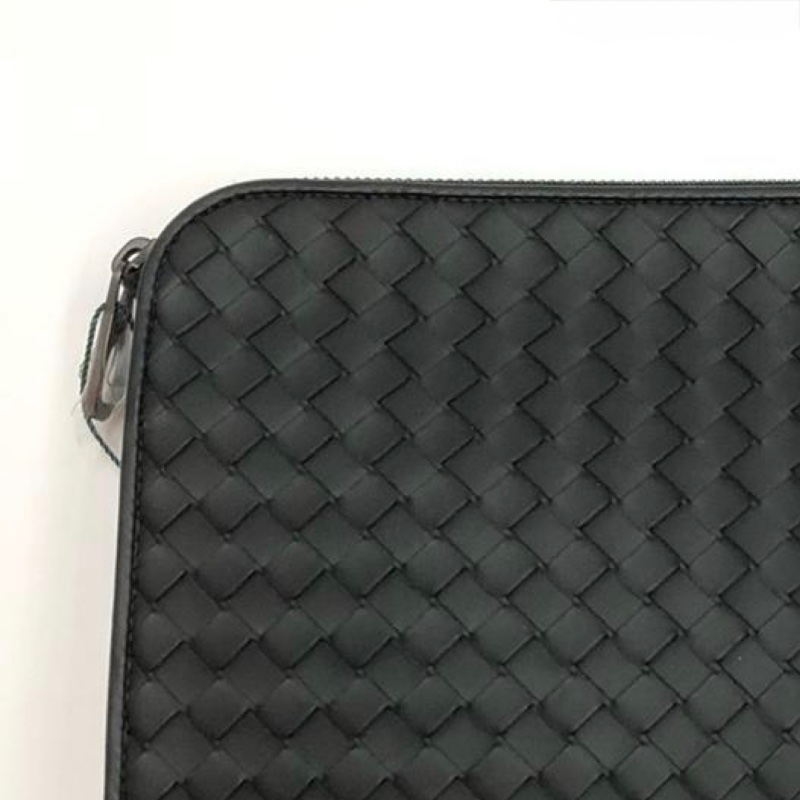 Bottega Veneta clutch ( Black )-4