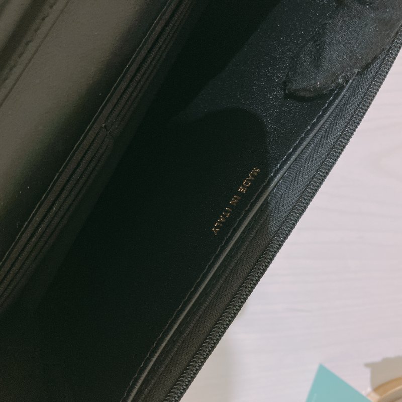 TK1919 香奈兒 黑金 小羊皮 斜孭包 Wallet On Chain Calfskin Black x GHW-23