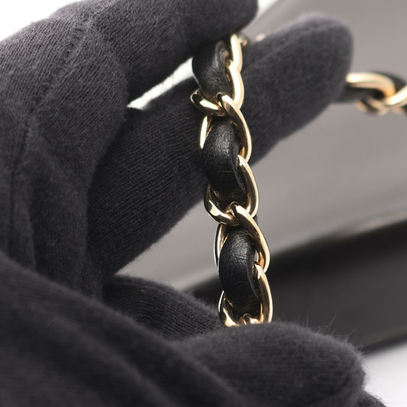 香奈兒 COCO 標誌鏈條單背包,羊皮材質,黑色/白色,二手,金色五金 CC-6