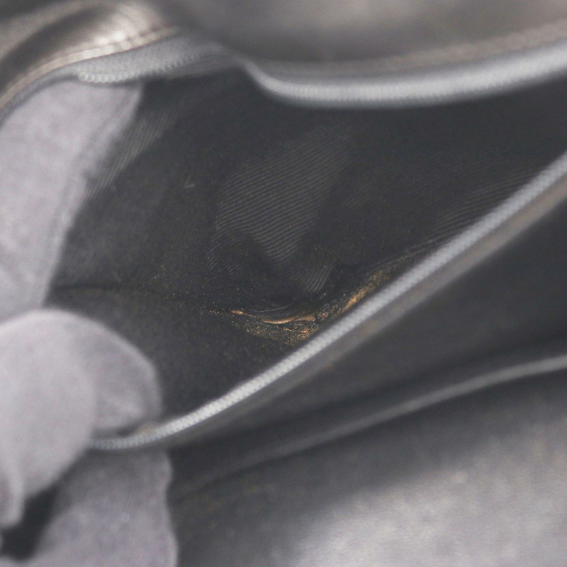 香奈兒 COCO 標誌鏈條單背包,羊皮材質,黑色/白色,二手,金色五金 CC-7