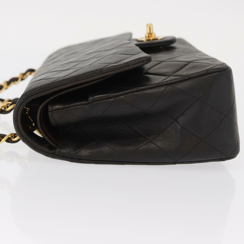 【日本直送】香奈兒 Matelasse 25 鏈條肩背包,羊皮材質,黑色,金色雙C標誌,正品編號 158894SAV-4