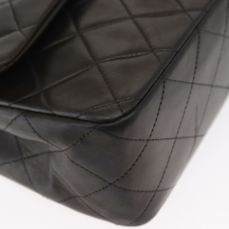 【日本直送】香奈兒 Matelasse 25 鏈條肩背包,羊皮材質,黑色,金色雙C標誌,正品編號 158894SAV-9