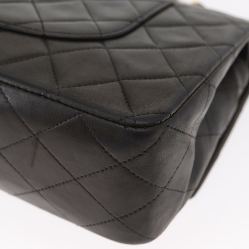 【日本直送】香奈兒 Matelasse 25 鏈條肩背包,羊皮材質,黑色,金色雙C標誌,正品編號 158894SAV-12