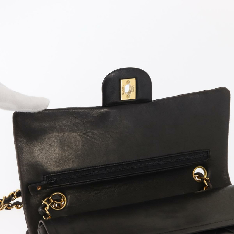 【日本直送】香奈兒 Matelasse 25 鏈條肩背包,羊皮材質,黑色,金色雙C標誌,正品編號 158894SAV-15