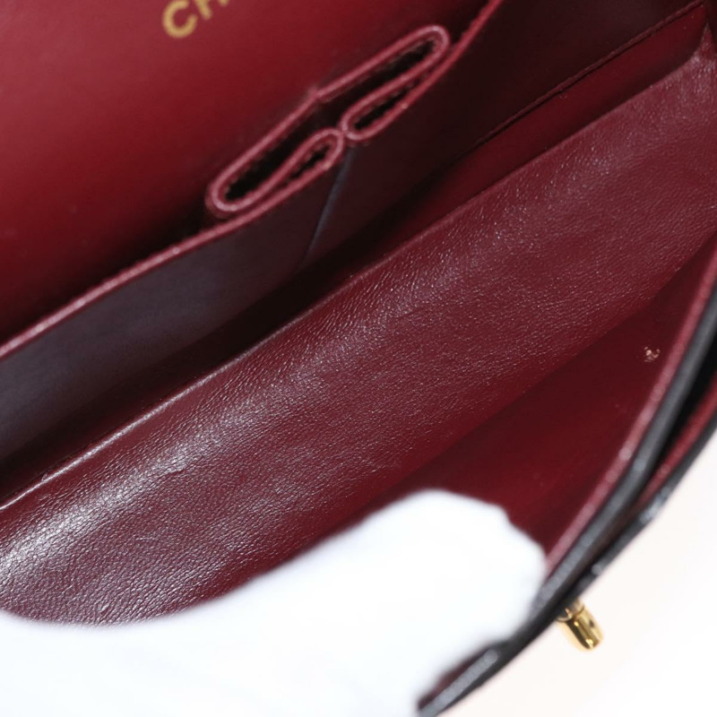 【日本直送】香奈兒 Matelasse 25 鏈條肩背包,羊皮材質,黑色,金色雙C標誌,正品編號 158894SAV-21