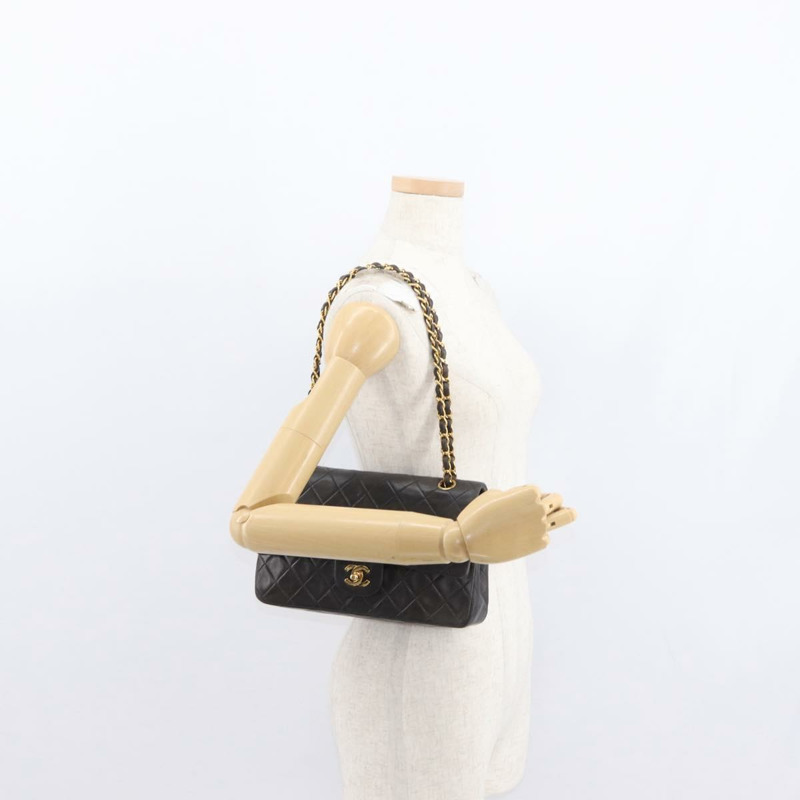 【日本直送】香奈兒 Matelasse 25 鏈條肩背包,羊皮材質,黑色,金色雙C標誌,正品編號 158894SAV-28