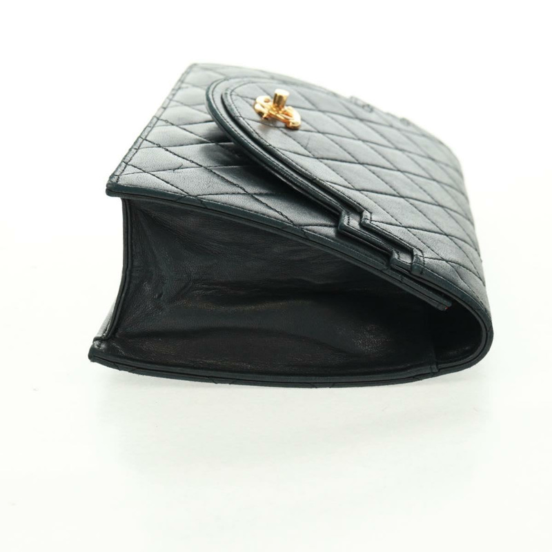 【日本直送】香奈兒 (CHANEL) 絎縫手拿包,羊皮材質,黑色,金色雙C標誌,正品編號 mr1806V-4