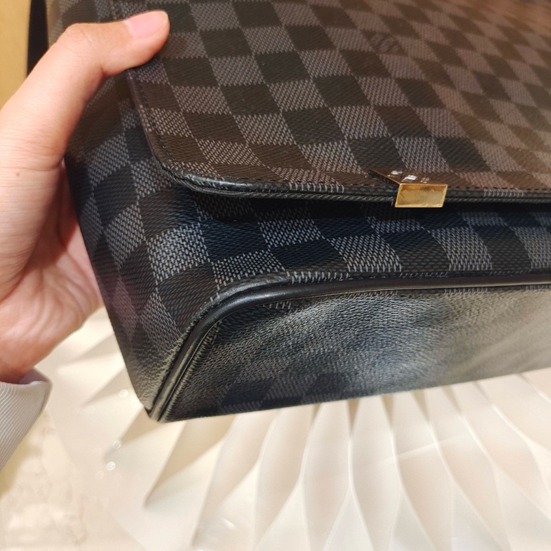 97新LouisVuitton路易威登 District 黑棋盤格翻蓋郵差包 38*30cm-5
