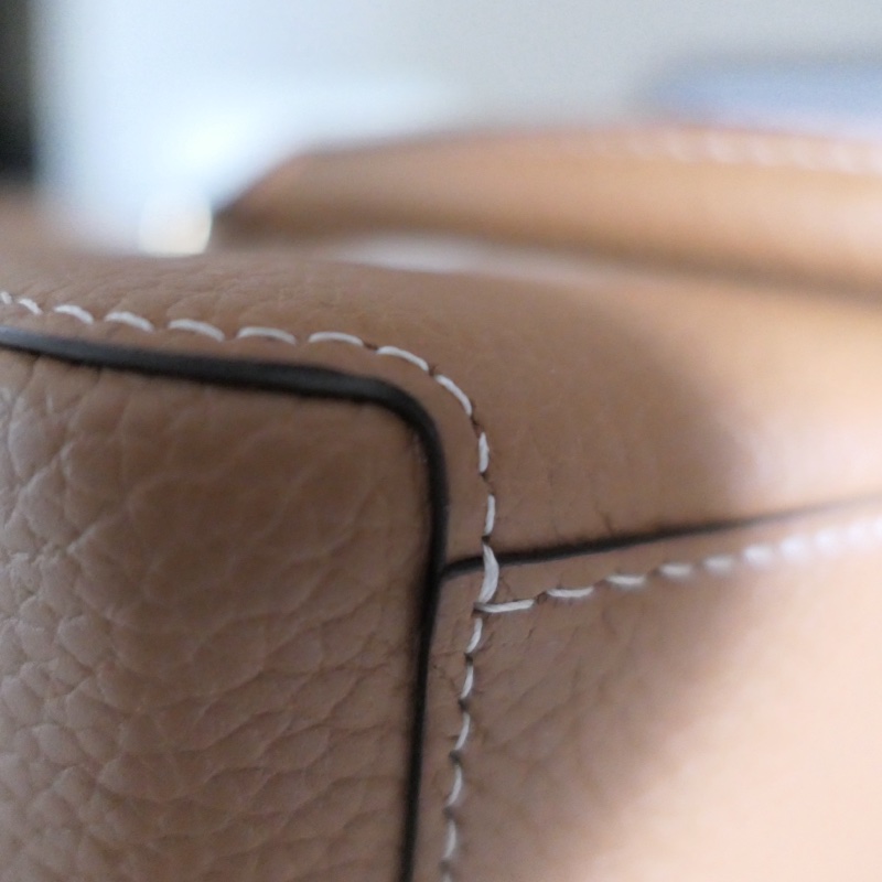 Delvaux Cool Box mini經典尺寸,金金經典配色,9成9新-12