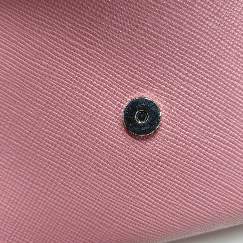 PRADA Monochrome粉色牛皮十字紋斜挎包銀色五金-10