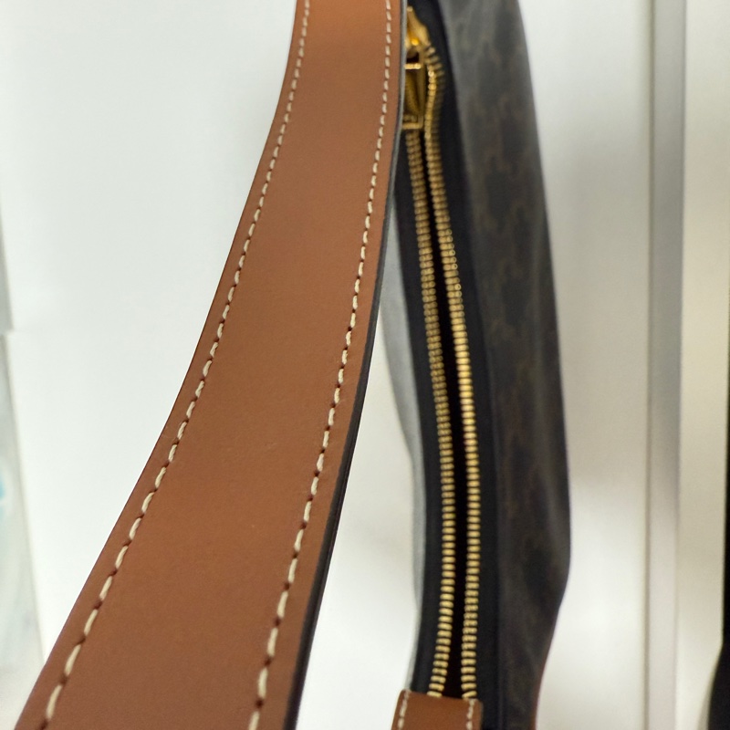 Celine AVA標誌印花手袋 9.9成新-3