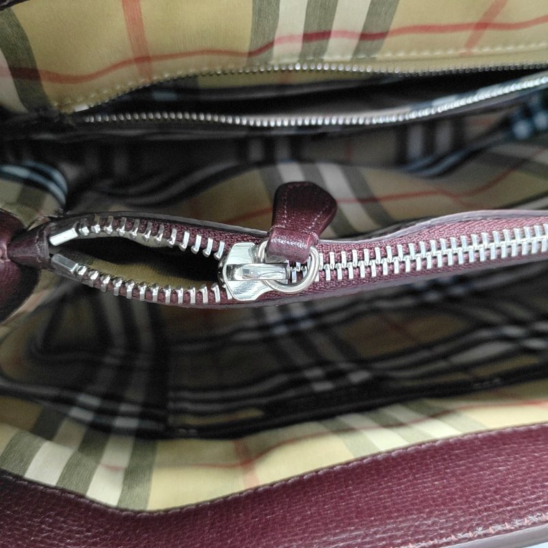 BURBERRY The Banner中號紫紅色牛皮壓紋單肩包手提包銀色五金可拆卸肩帶-9