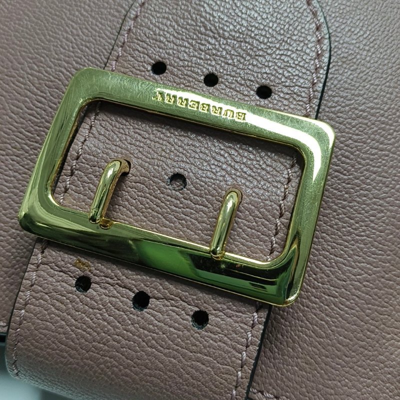 BURBERRY Buckle豆沙色牛皮單肩包手提包金色五金2條可拆卸肩帶-8