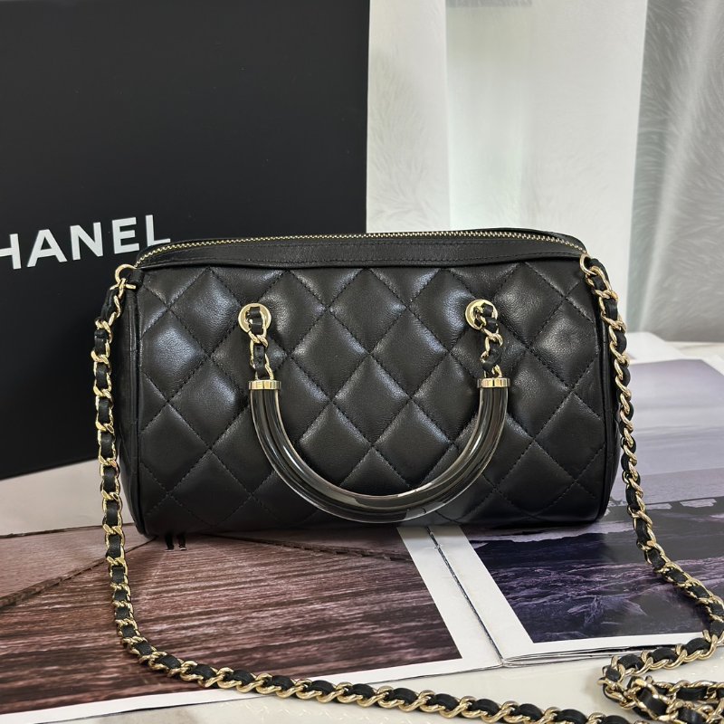 CHANEL 菱格紋小羊皮保齡球包 - 黑金-4