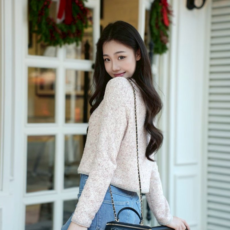 CHANEL Handle長盒子 - 黑金31開-1