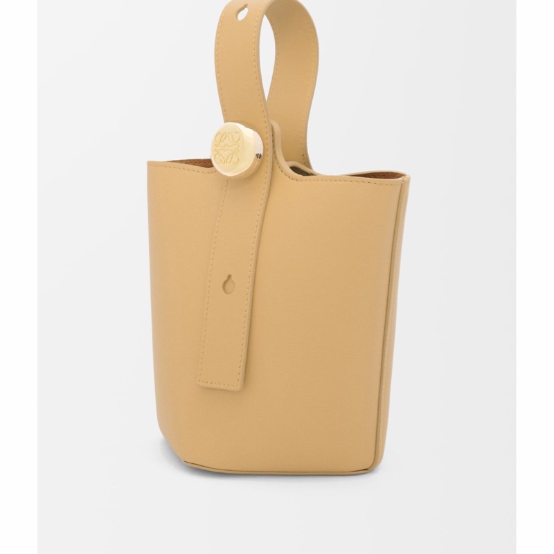 Loewe 女士 Pebble 迷你水桶包均碼碼MINI、16cm*16cm*19.5cm-0