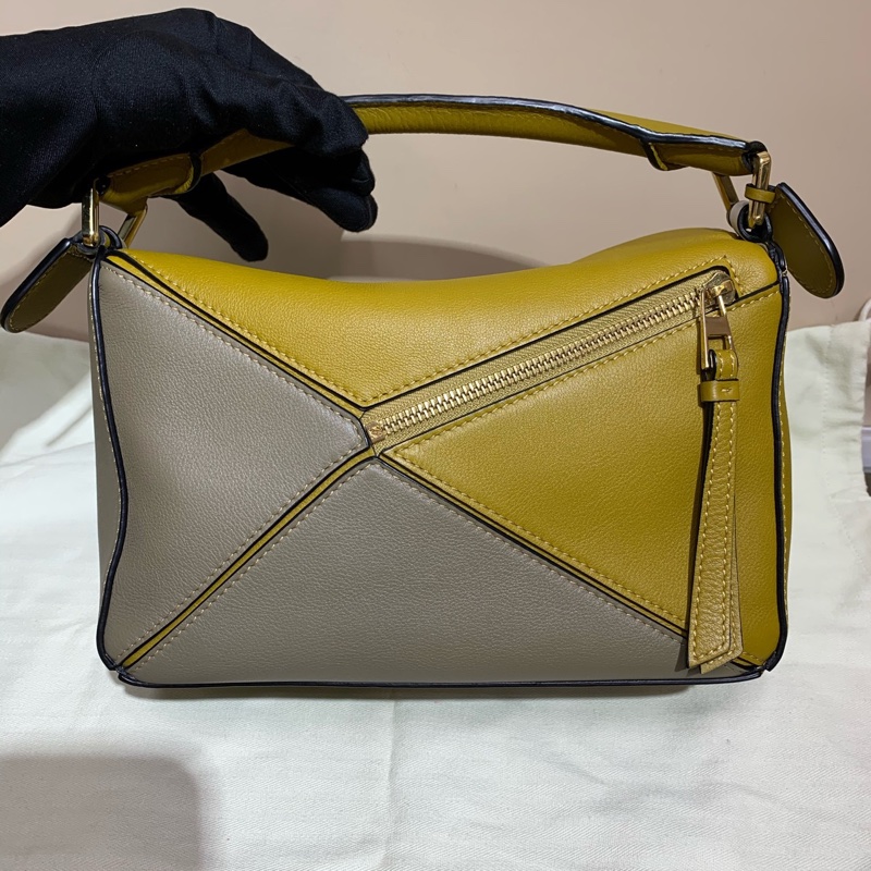 98新Loewe 羅意威 Puzzle 白拼黃 低長24 手提單肩斜挎包-1