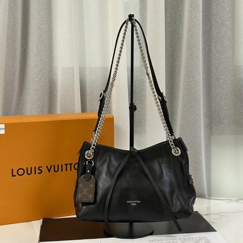 LOUIS VUITTON CarryAll BB - 黑