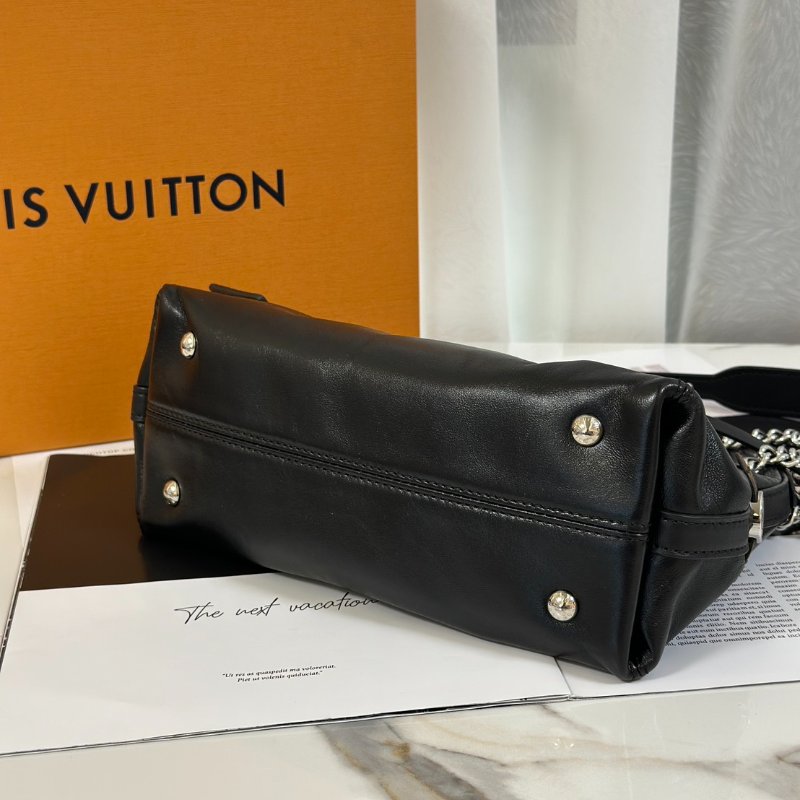 LOUIS VUITTON CarryAll BB - 黑-5