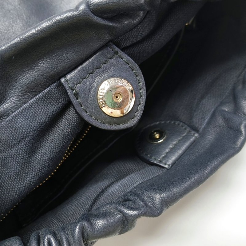 BURBERRY黑色牛皮單肩包斜挎包金色五金可拆卸肩帶-14