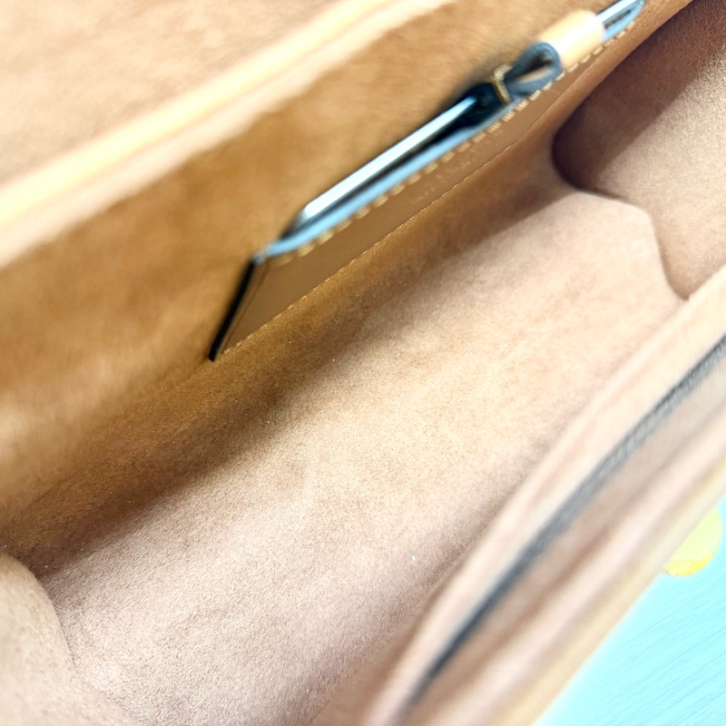 LV藍白帆布拚棕牛皮TwistMM側背包M57659-8