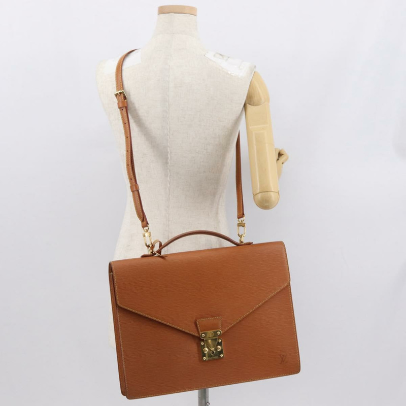 【日本直送】路易威登 Epi Porte Documents Bandouliere 棕色 M54468 Auth ep12652-26