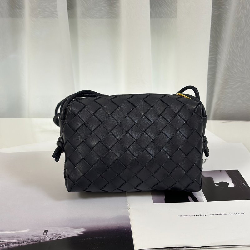 BOTTEGA VENETA Mini loop相機包 - 深藍-0