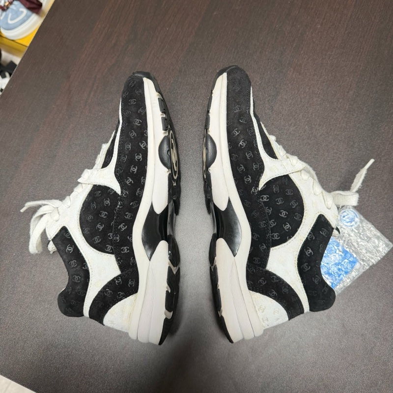 Chanel香奈兒雙c暗紋滿印運動鞋 黑白熊貓 size:38碼-5