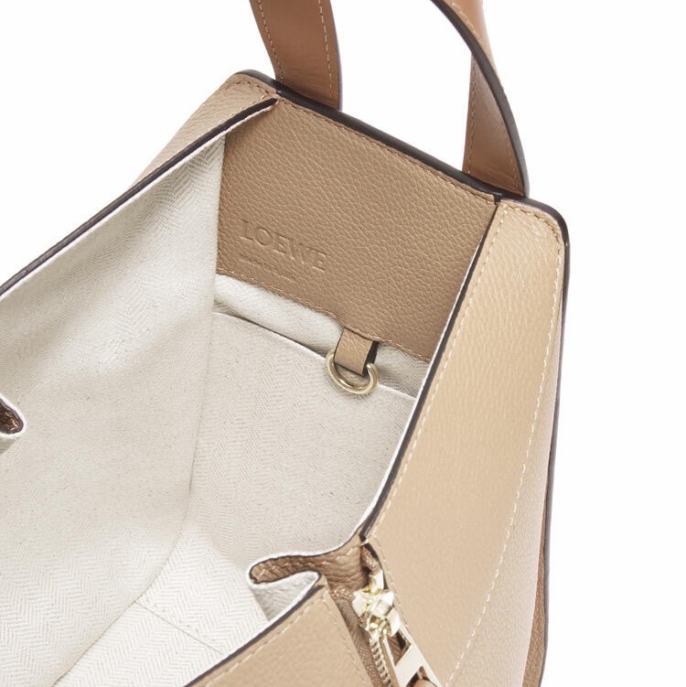 Loewe 女士 粒面牛皮革 Hammock 手提包均碼碼常規、19.5cm*14.4cm*20.8cm-2
