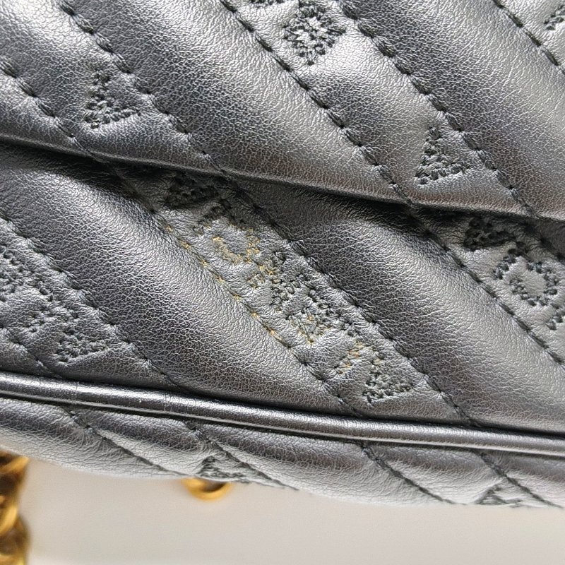 BALENCIAGA Camera黑色牛皮絎縫提花單肩包斜挎包銀色五金-7