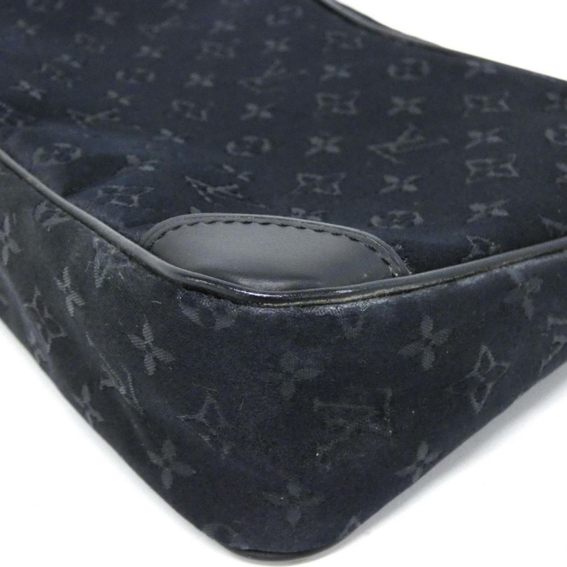 路易威登 Monogram Satin Little Boulogne 單肩包 M92142-1