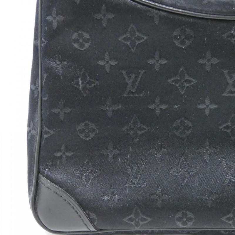 路易威登 Monogram Satin Little Boulogne 單肩包 M92142-3