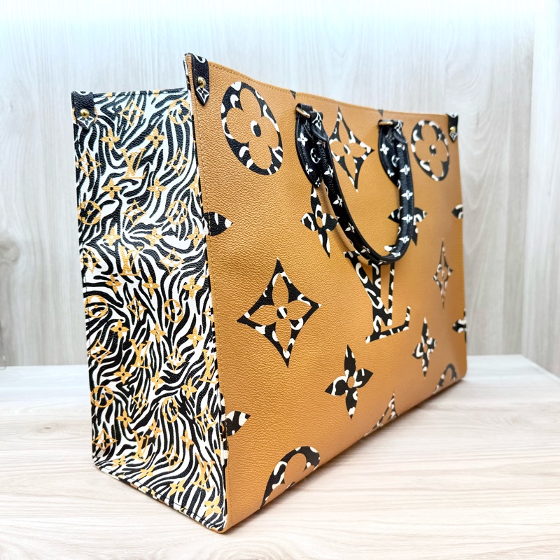 LV撞色叢林系列OntheGo GM手提托特包 M44675-3