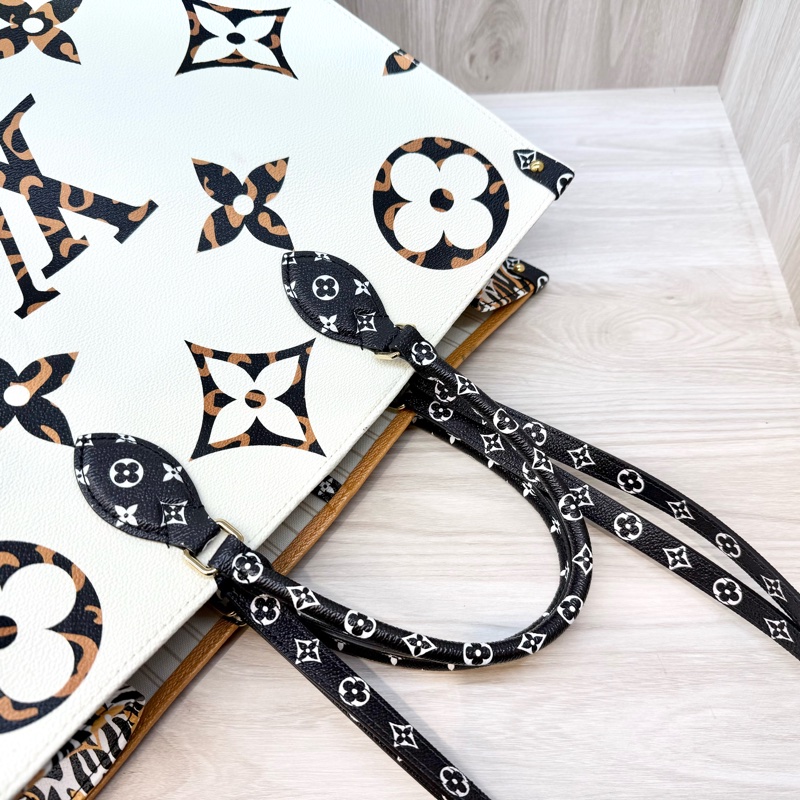 LV撞色叢林系列OntheGo GM手提托特包 M44675-6