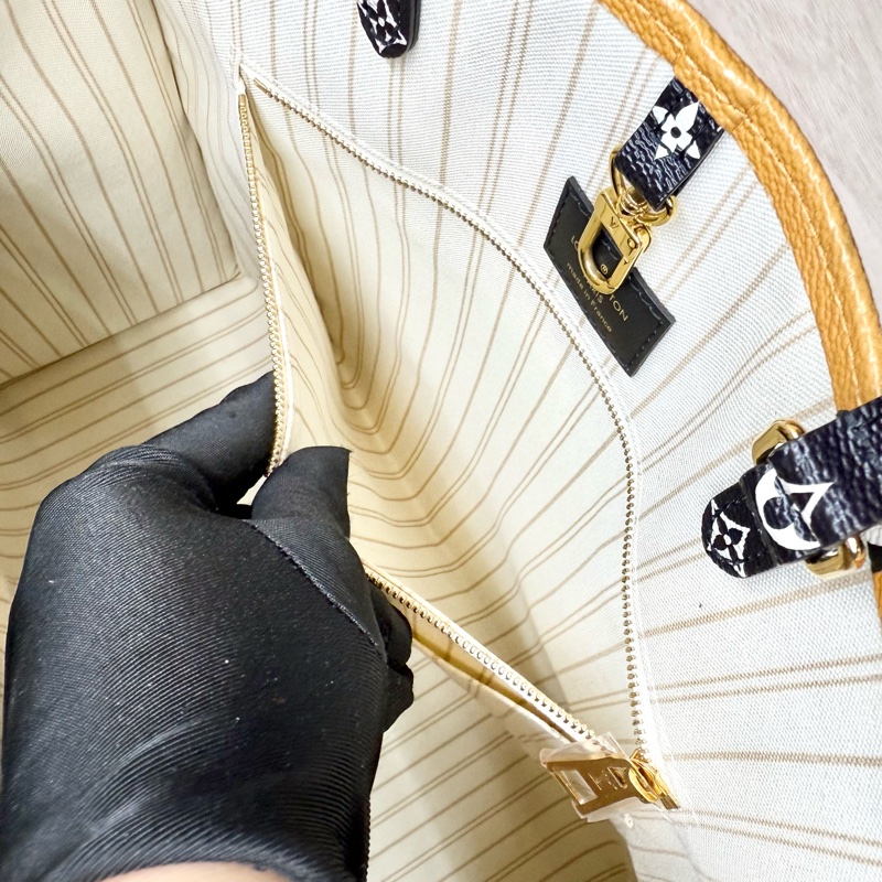 LV撞色叢林系列OntheGo GM手提托特包 M44675-9