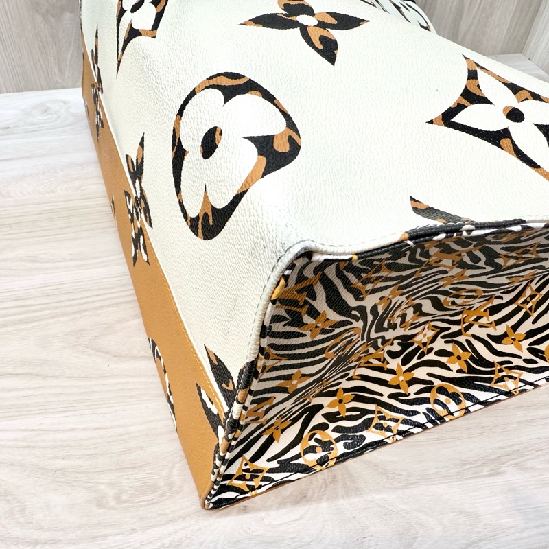 LV撞色叢林系列OntheGo GM手提托特包 M44675-16