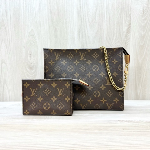 LV原花一字拉Toiltry Pouch On Chain肩背包M81412