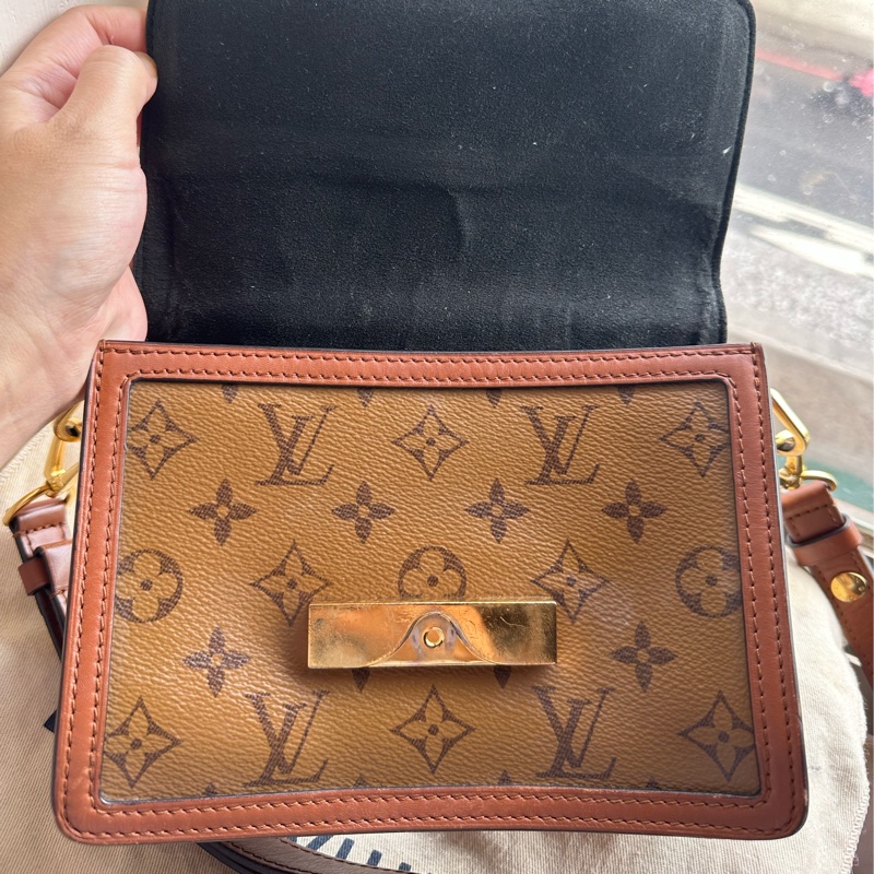 Louis Vuitton 達芙妮DAUPHINE mini 口蓋包(揹帶可調整）-3
