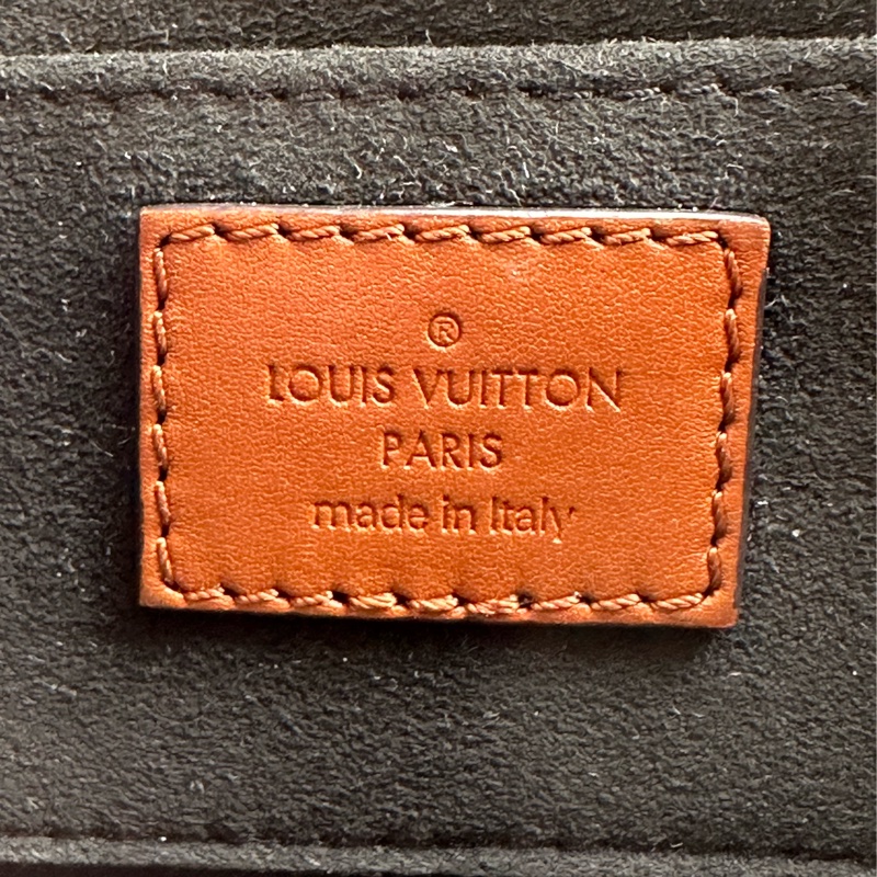 Louis Vuitton 達芙妮DAUPHINE mini 口蓋包(揹帶可調整）-4