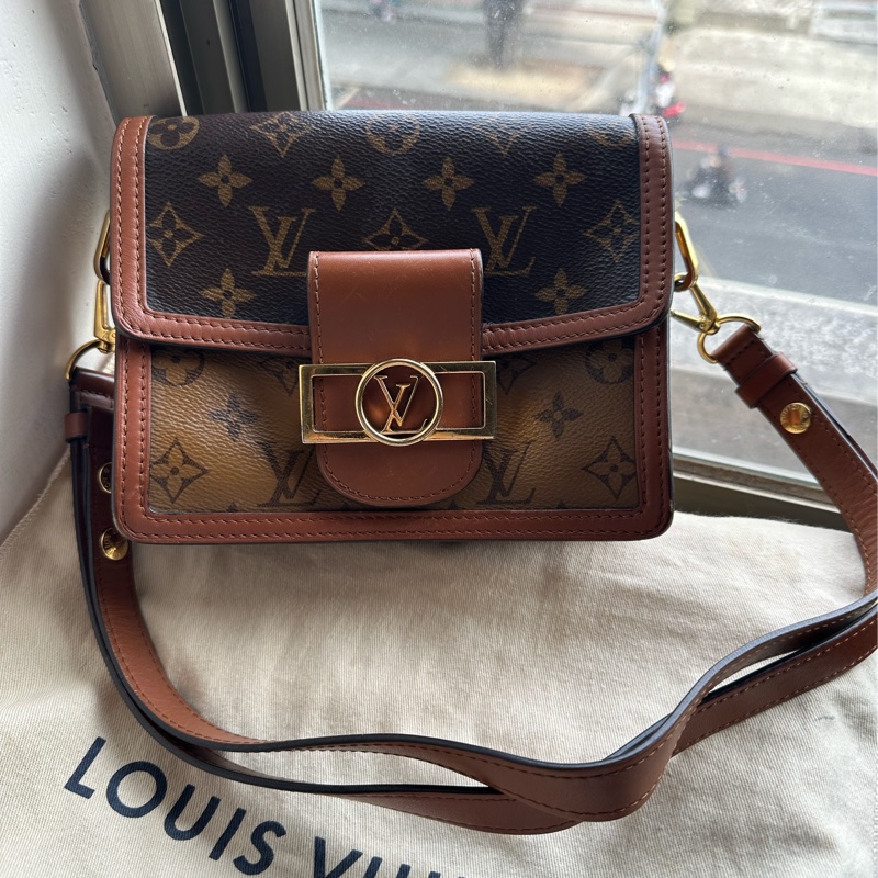 Louis Vuitton 達芙妮DAUPHINE mini 口蓋包(揹帶可調整）-6