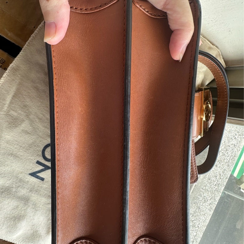 Louis Vuitton 達芙妮DAUPHINE mini 口蓋包(揹帶可調整）-8