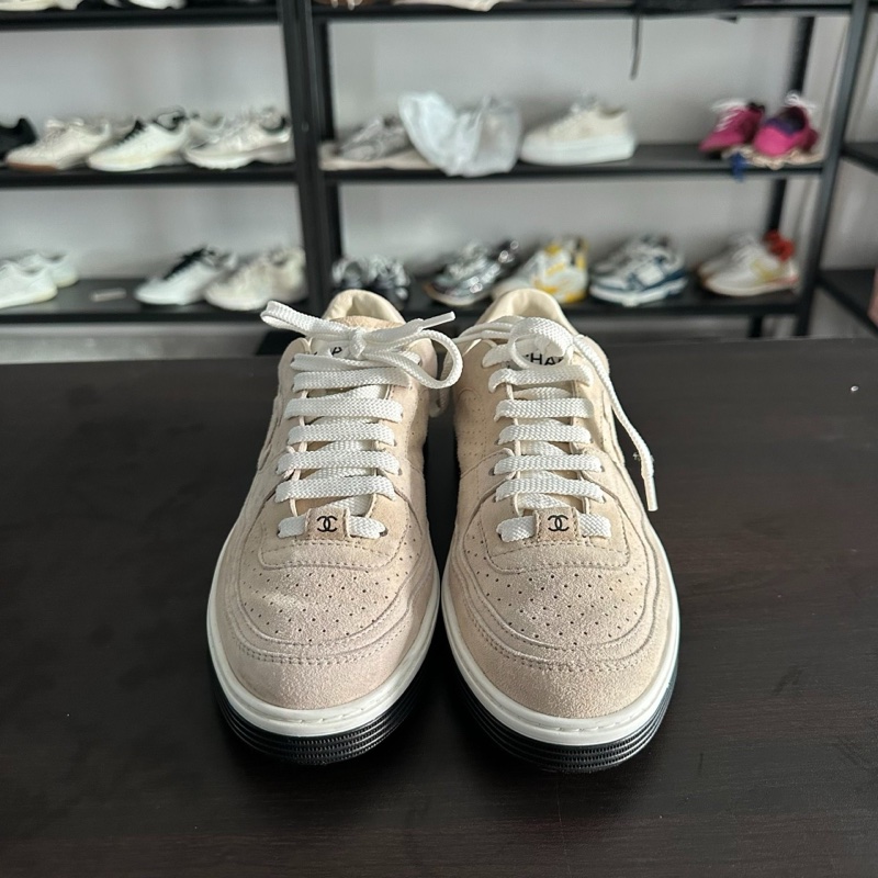 Chanel香奈兒 空軍雙c麂皮板鞋棕色 size：37-1