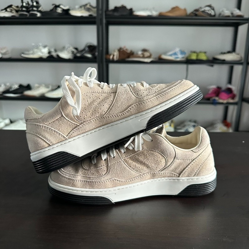 Chanel香奈兒 空軍雙c麂皮板鞋棕色 size：37-5