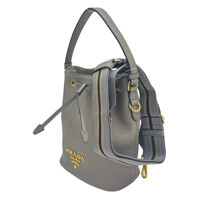 灰色 牛皮 水桶包 兩用包【PRADA 普拉達】 1BE072-1