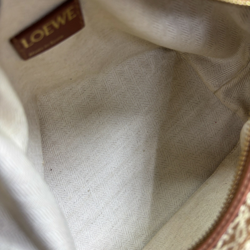 棕色 Anagram 帆布 Cubi Bag 【LOEWE 羅威】 A906K75X06-4