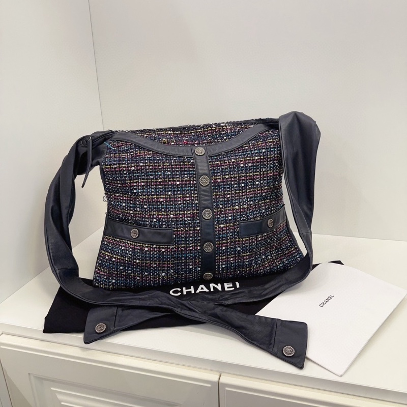 Chanel Girl Bag 黑色粗花呢衣服包 21*18*8cm 98新配件塵袋-1