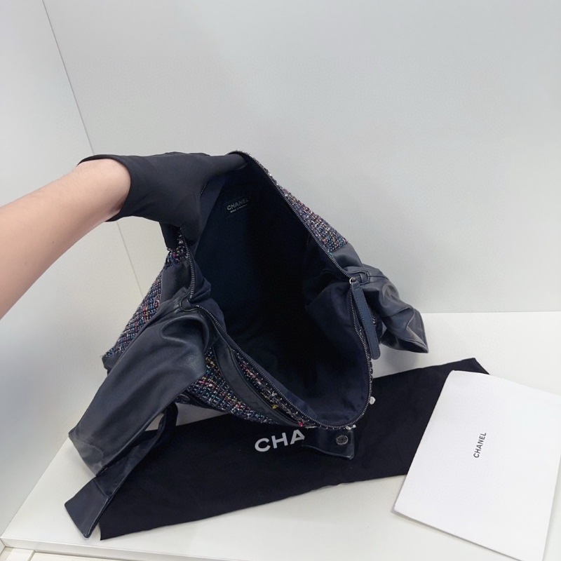 Chanel Girl Bag 黑色粗花呢衣服包 21*18*8cm 98新配件塵袋-2