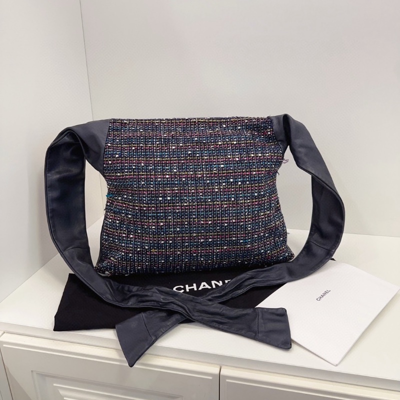 Chanel Girl Bag 黑色粗花呢衣服包 21*18*8cm 98新配件塵袋-5