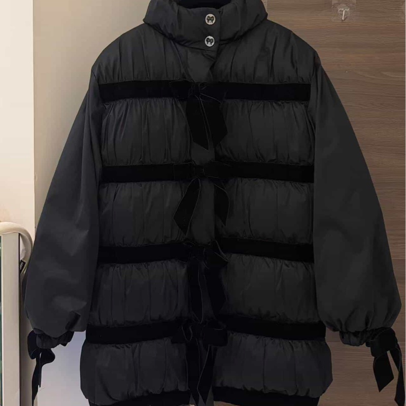 Chanel黑色蝴蝶結羽絨外套-0